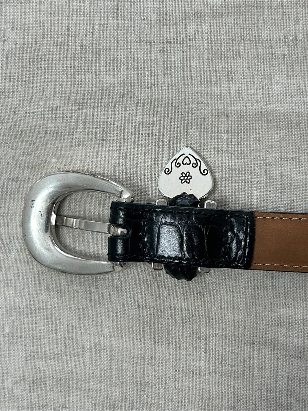 Brighton Black Croc-Embossed Leather Belt with Floral Heart Charm. Size Large 34